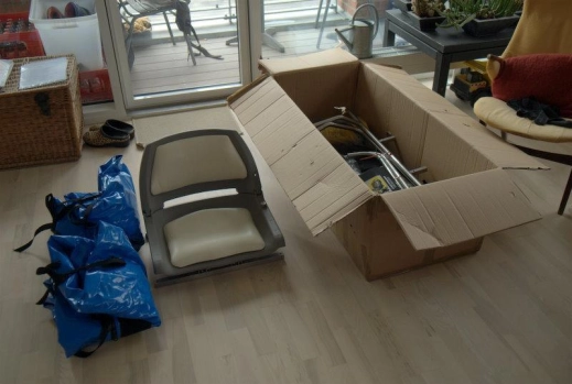 Seat and pontoons Seat and pontoons